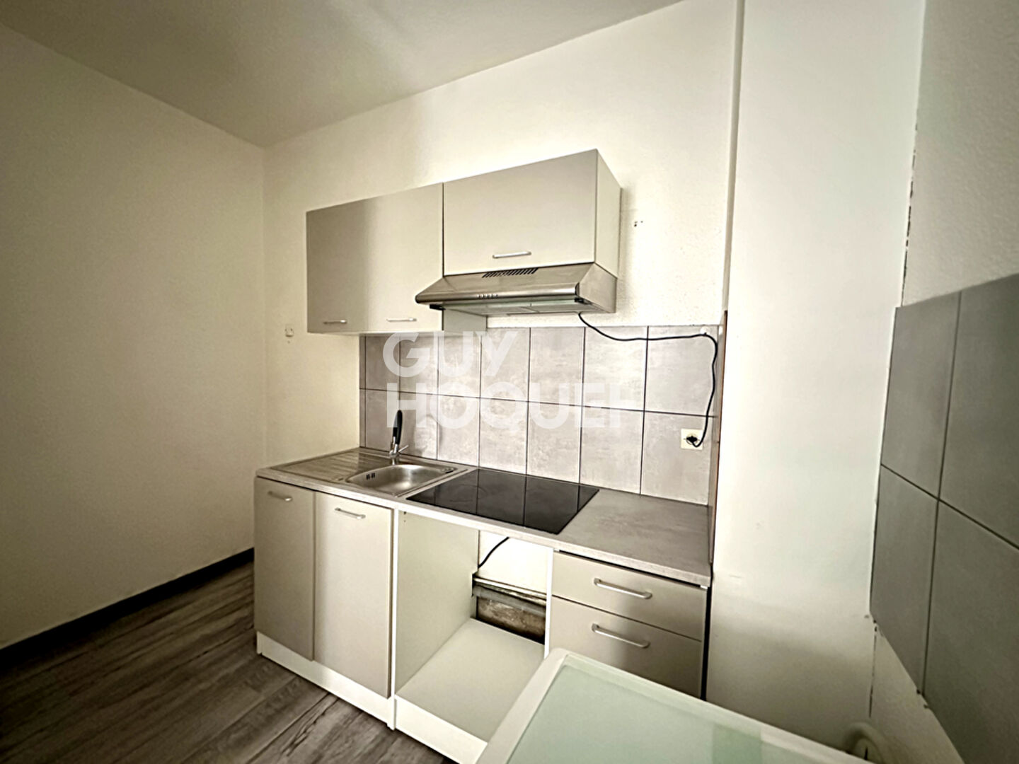 À LOUER ? Duplex T3 de 40 m² avec balcon et cave ? Ouveillan