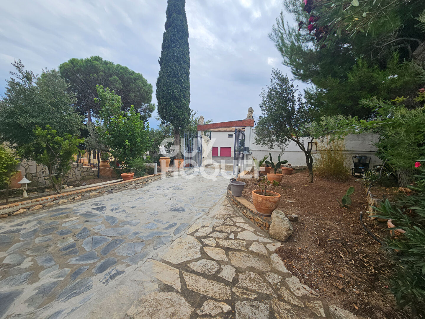 Le Calme Absolu : Grande Maison T6 (144 m² + 114 m² en surface utile) sur 886 m² de parcelle Arborée