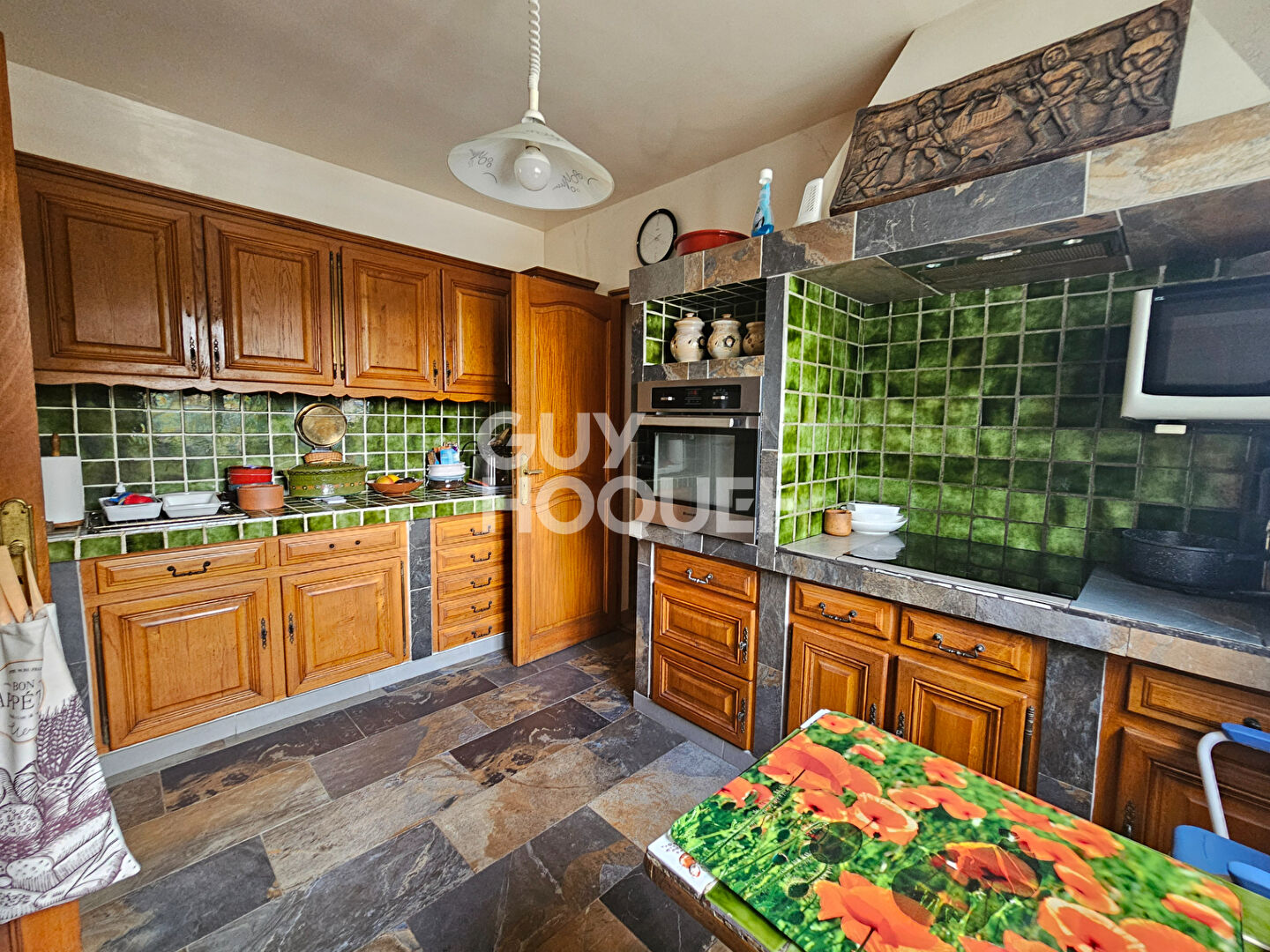 Le Calme Absolu : Grande Maison T6 (144 m² + 114 m² en surface utile) sur 886 m² de parcelle Arborée