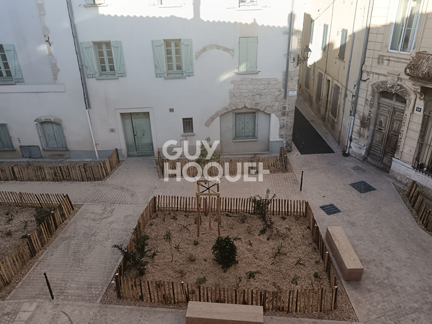 A SAISIR  Immeuble + garage : 3 T2 à Narbonne Centre ville