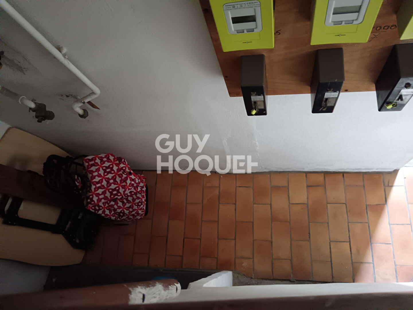 A SAISIR  Immeuble + garage : 3 T2 à Narbonne Centre ville