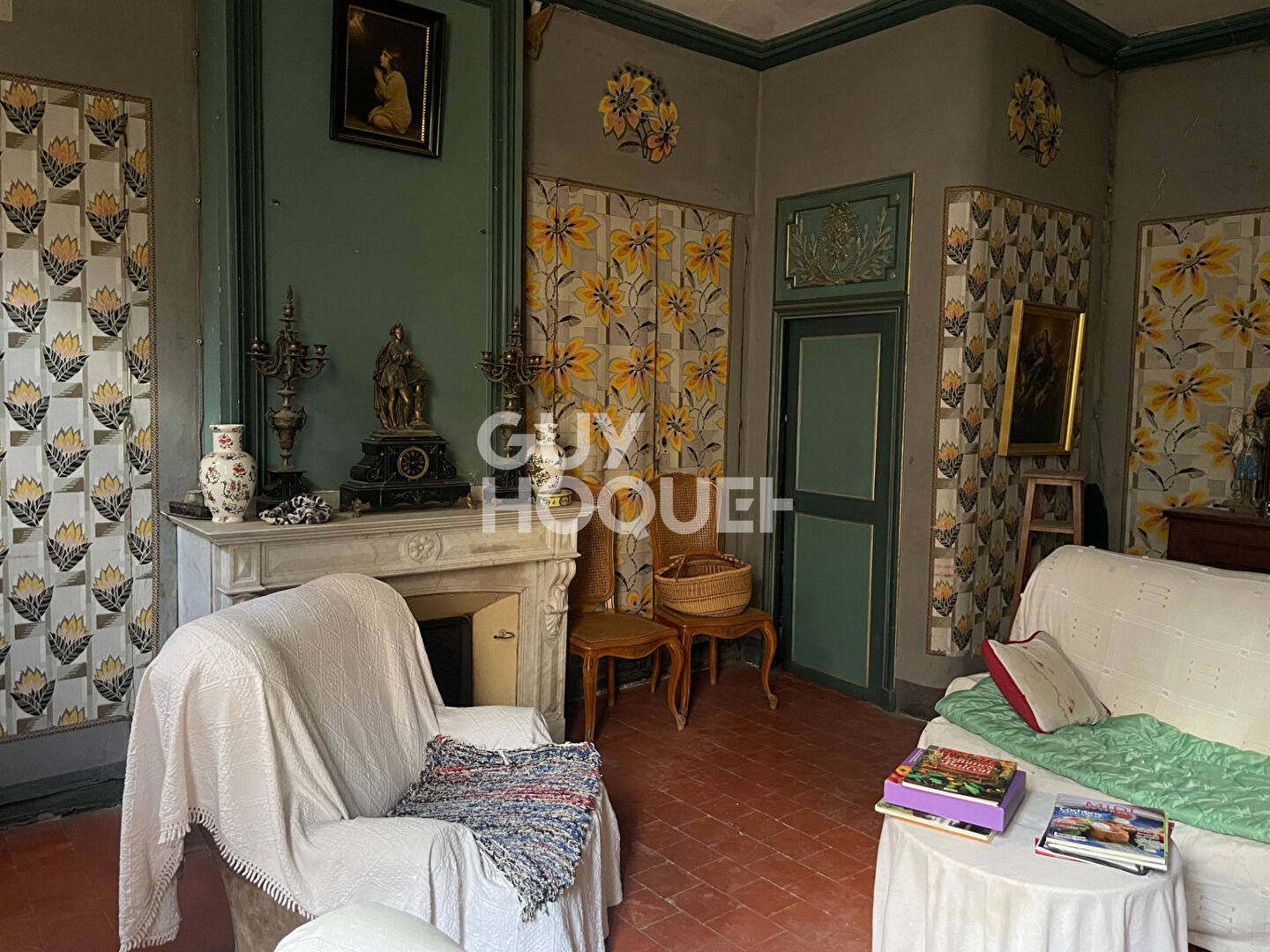 Narbonne, ensemble immobilier en pierre à rénover