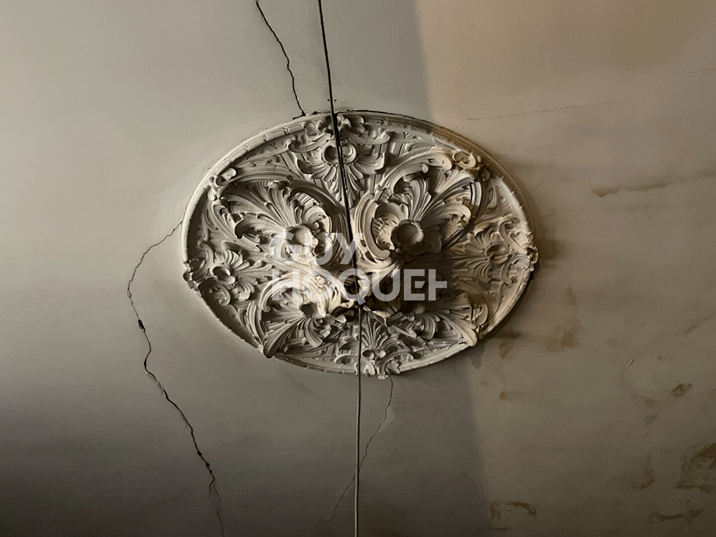 Narbonne, ensemble immobilier en pierre à rénover