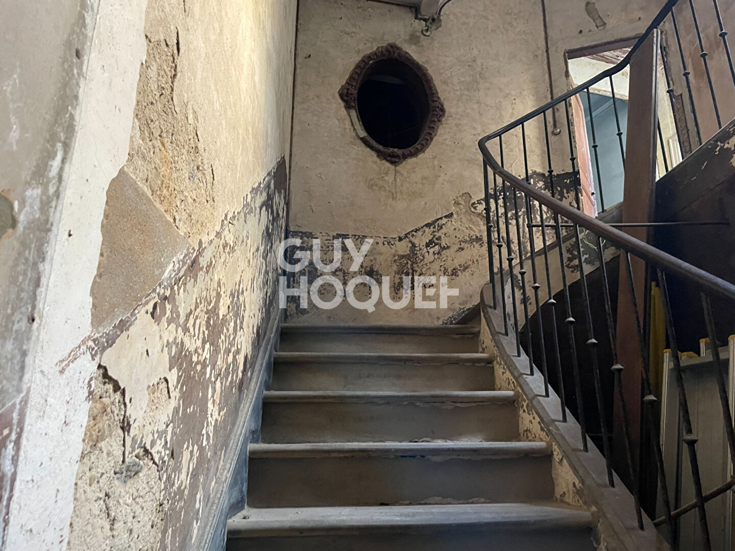 Narbonne, ensemble immobilier en pierre à rénover