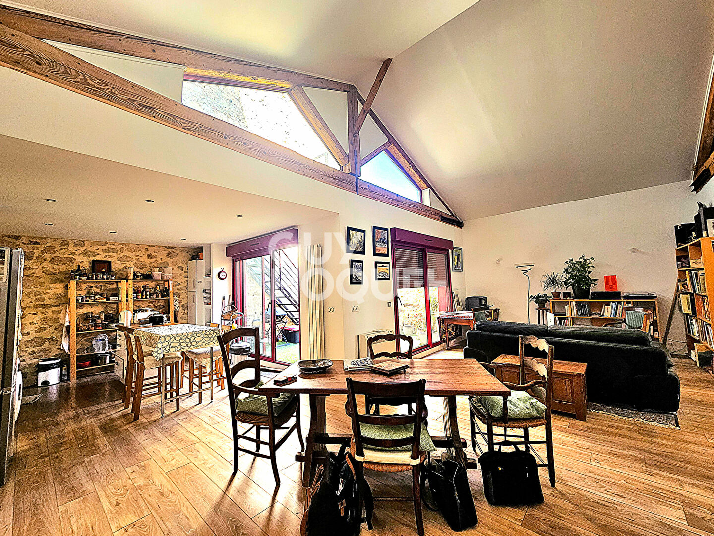 Rare à la Vente : Maison de Ville Atypique ? Charme, Calme et Garage de 115 m²