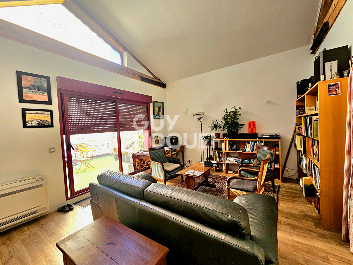 Rare à la Vente : Maison de Ville Atypique ? Charme, Calme et Garage de 115 m²