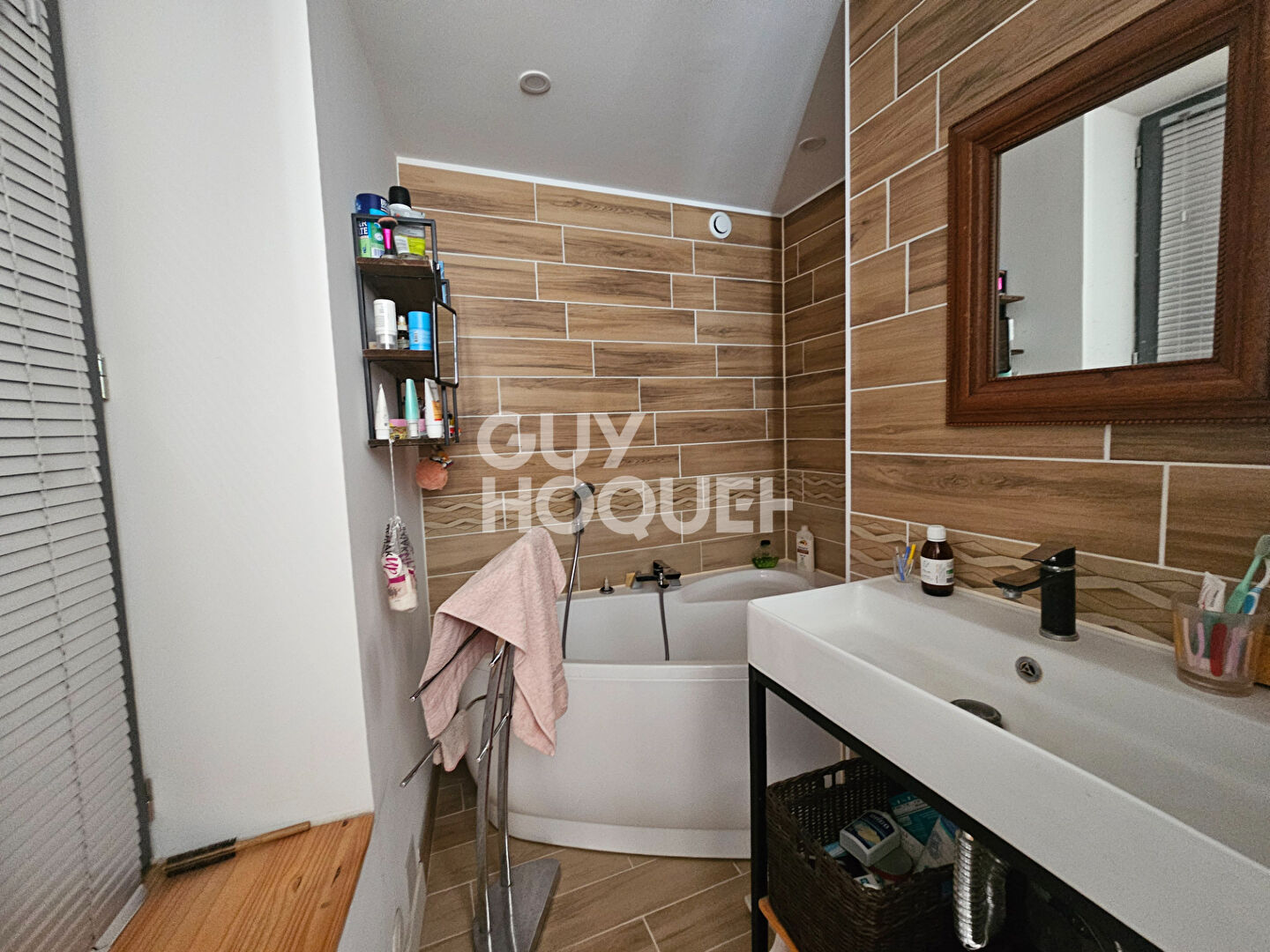 Rare à la Vente : Maison de Ville Atypique ? Charme, Calme et Garage de 115 m²