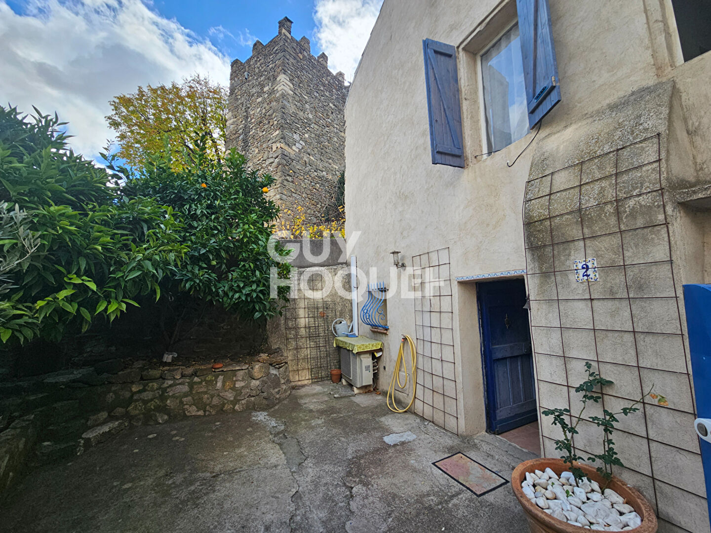 CHARME ET CARACTÈRE À POUZOLS-MINERVOIS (11120)  Maison de village avec Cour !