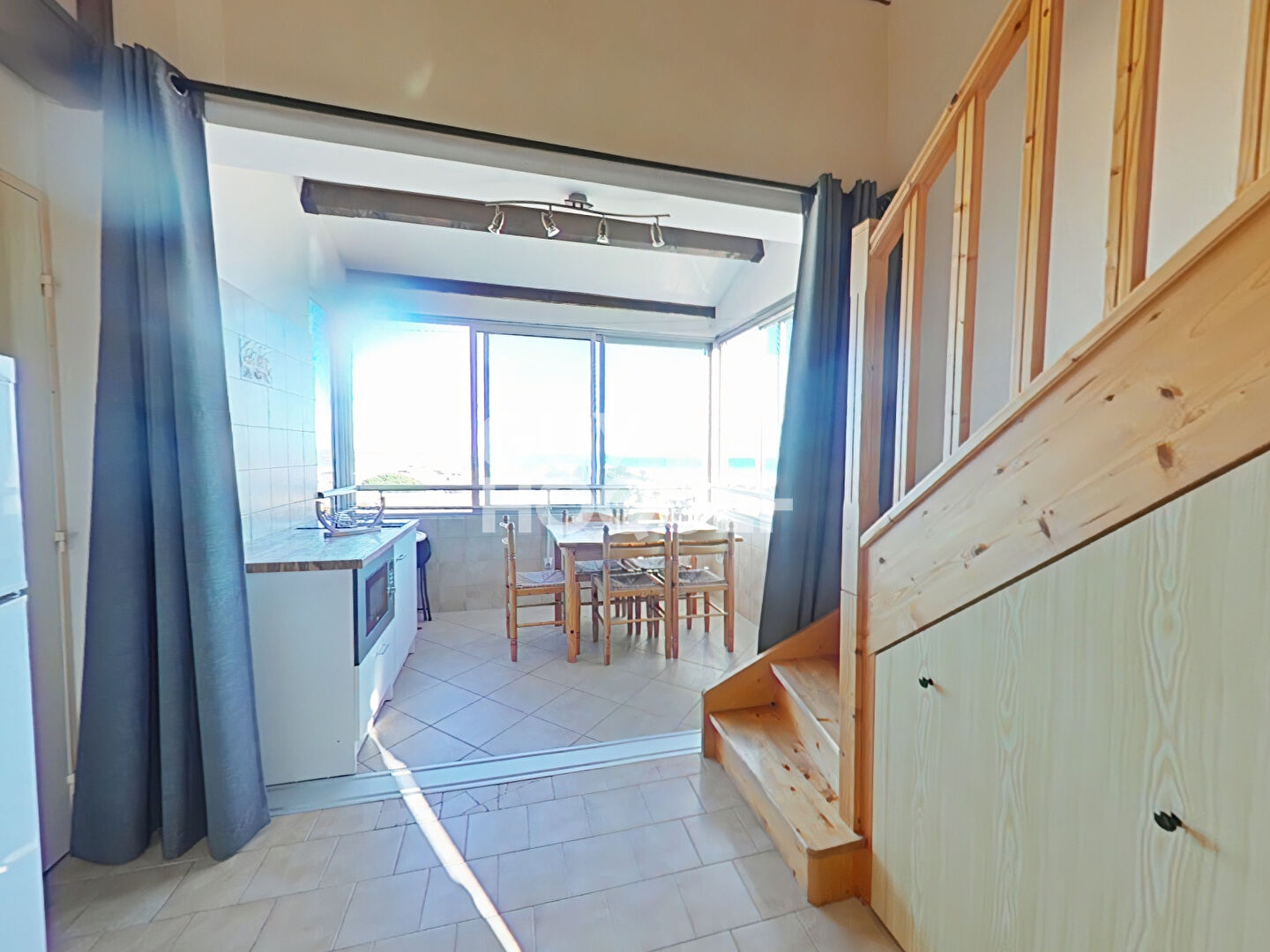 Charmant Duplex 4 Pièces à Vendre à Saint-Pierre  La Mer