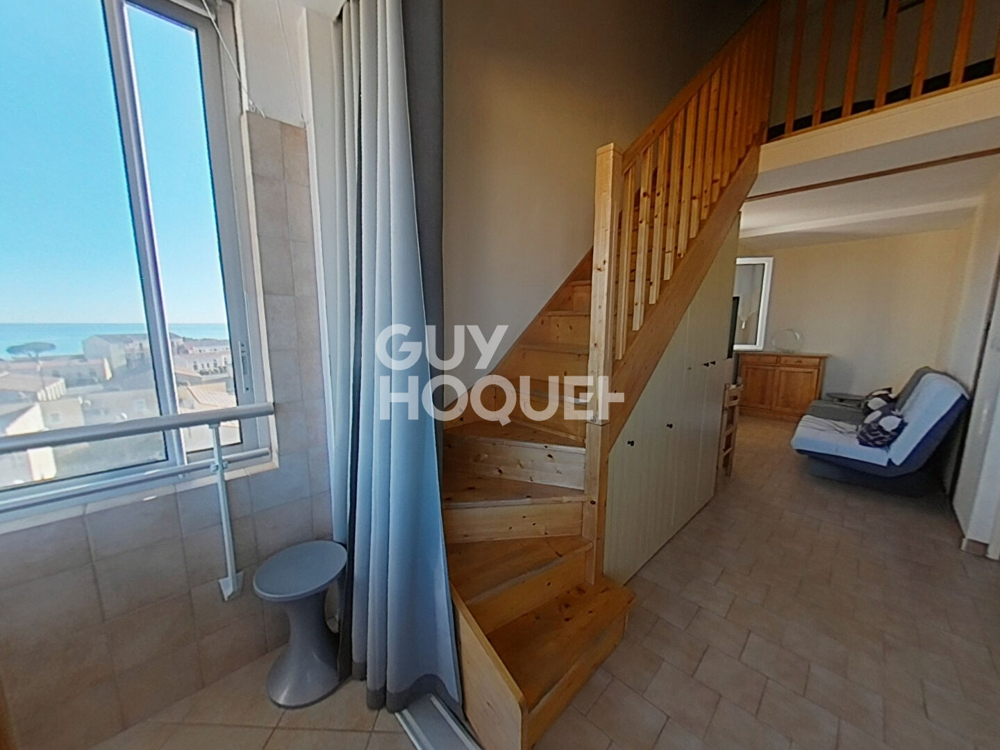 Charmant Duplex 4 Pièces à Vendre à Saint-Pierre  La Mer