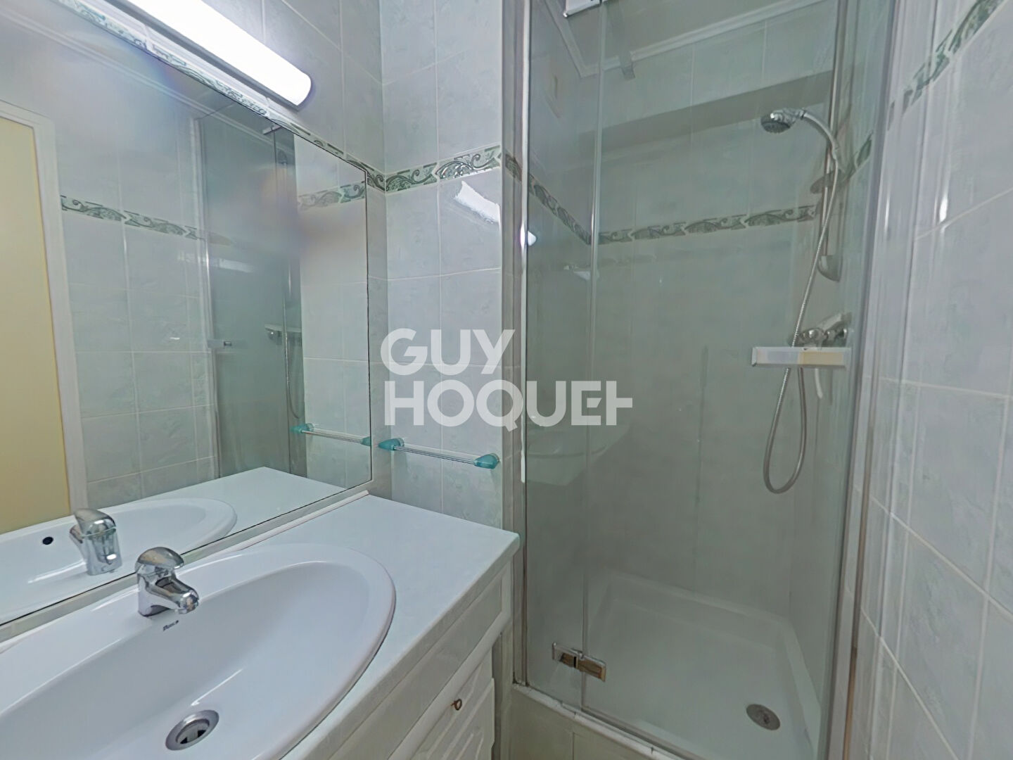 Charmant Duplex 4 Pièces à Vendre à Saint-Pierre  La Mer