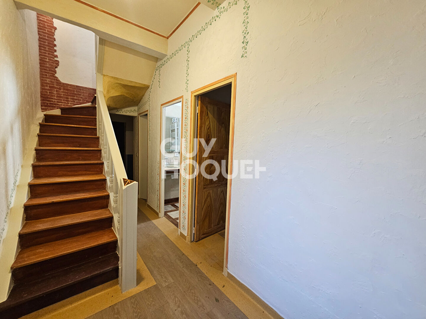 Maison de Village T5 avec Cour et Garage à Coursan - 113 m²