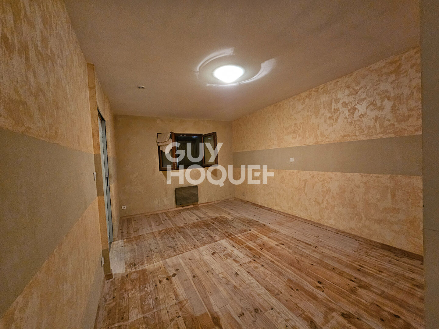 Maison de Village T5 avec Cour et Garage à Coursan - 113 m²