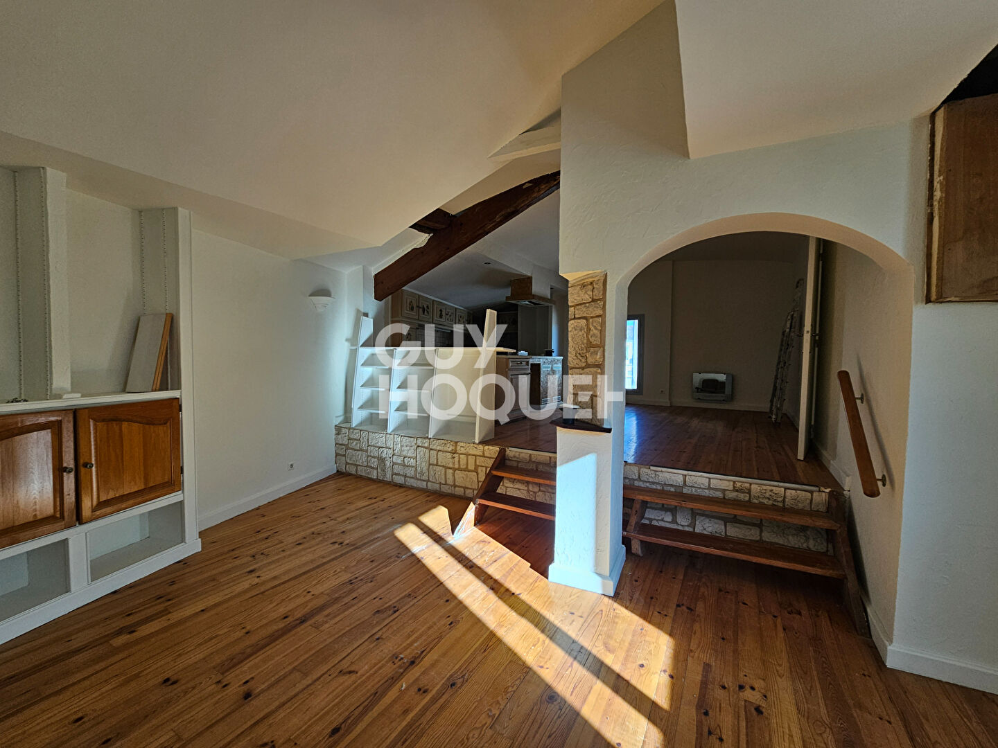 Maison de Village T5 avec Cour et Garage à Coursan - 113 m²