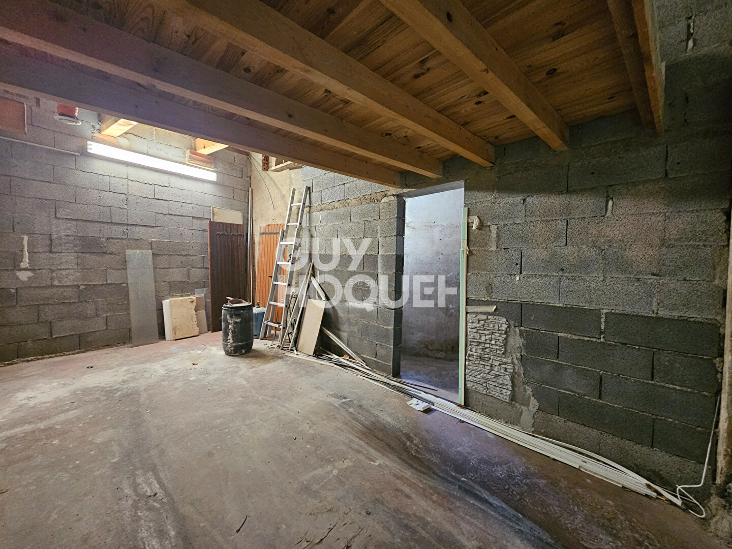 Maison de Village T5 avec Cour et Garage à Coursan - 113 m²