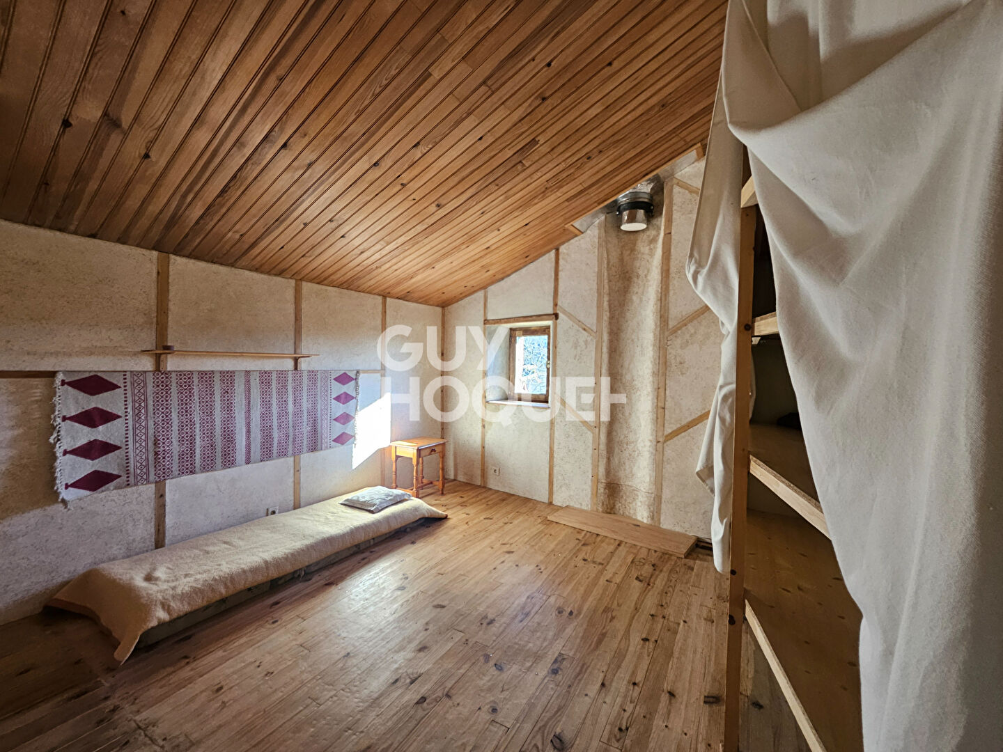 Maison à vendre à VELIEUX - Référence 3965