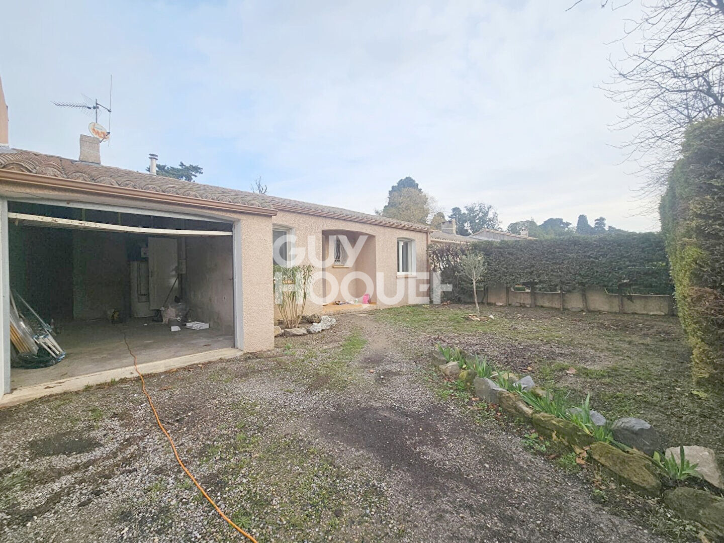 Olonzac - Villa de plain-pied avec jardin