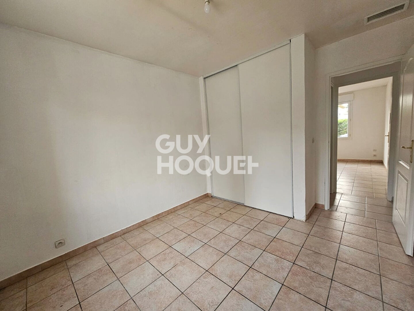 Olonzac - Villa de plain-pied avec jardin