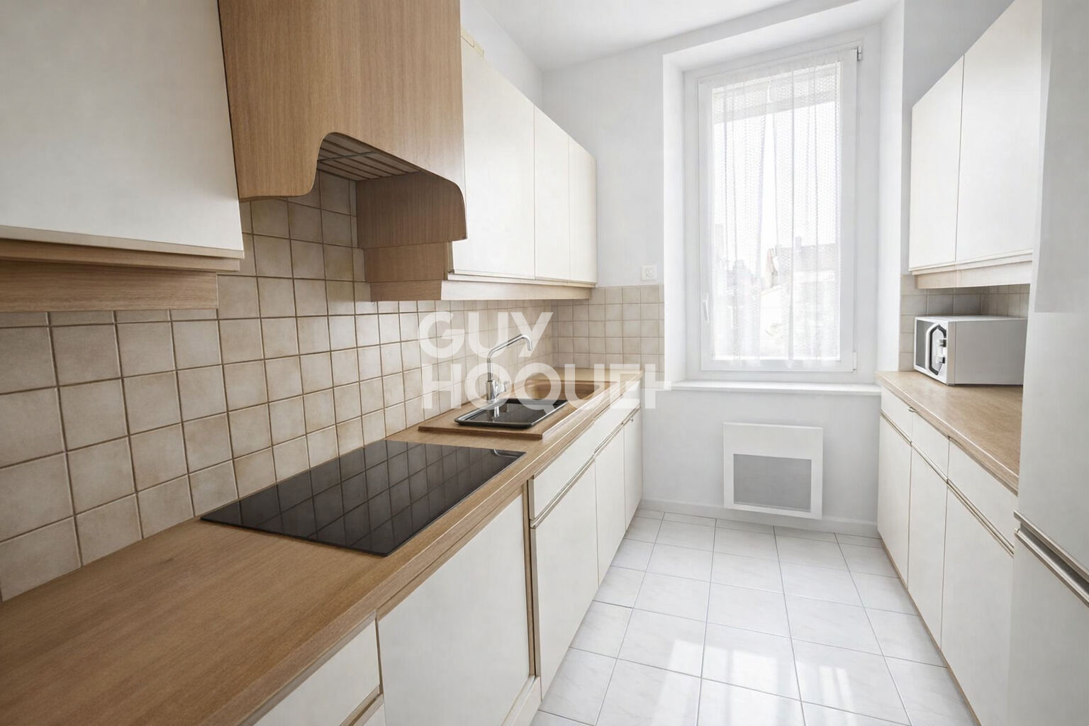 Appartement  DUPLEX 5 pièces à Narbonne  centre