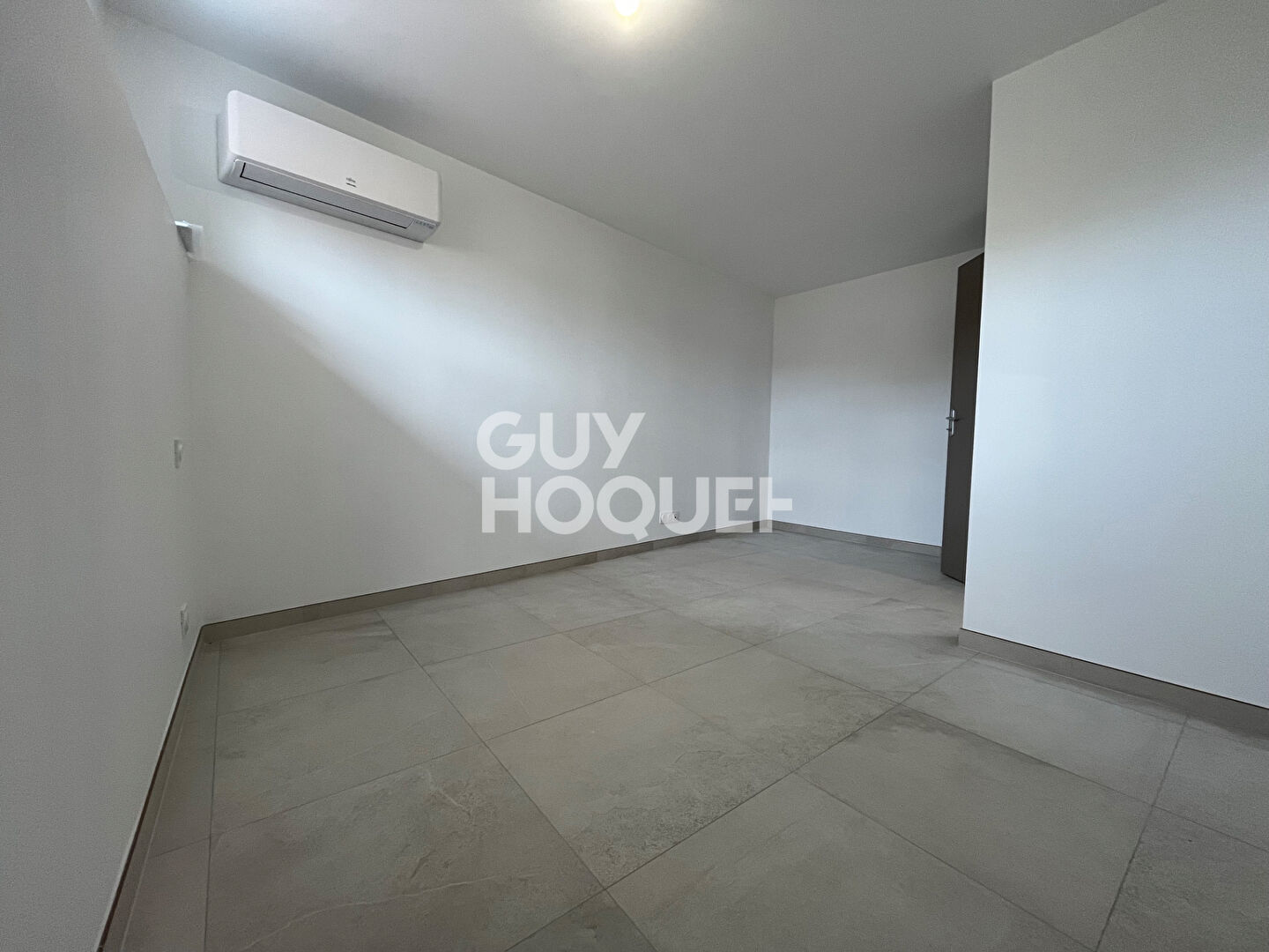 Maison à vendre à Aigues-Vives - Réf V501CB - 149 000 