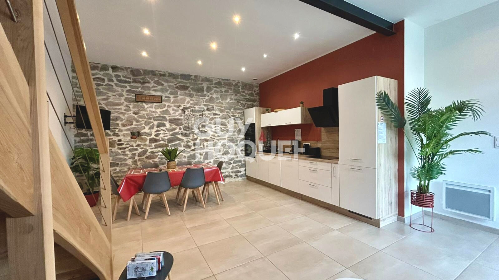 Charmante propriété avec maison + gîte indépendant  fort potentiel locatif à Olonzac