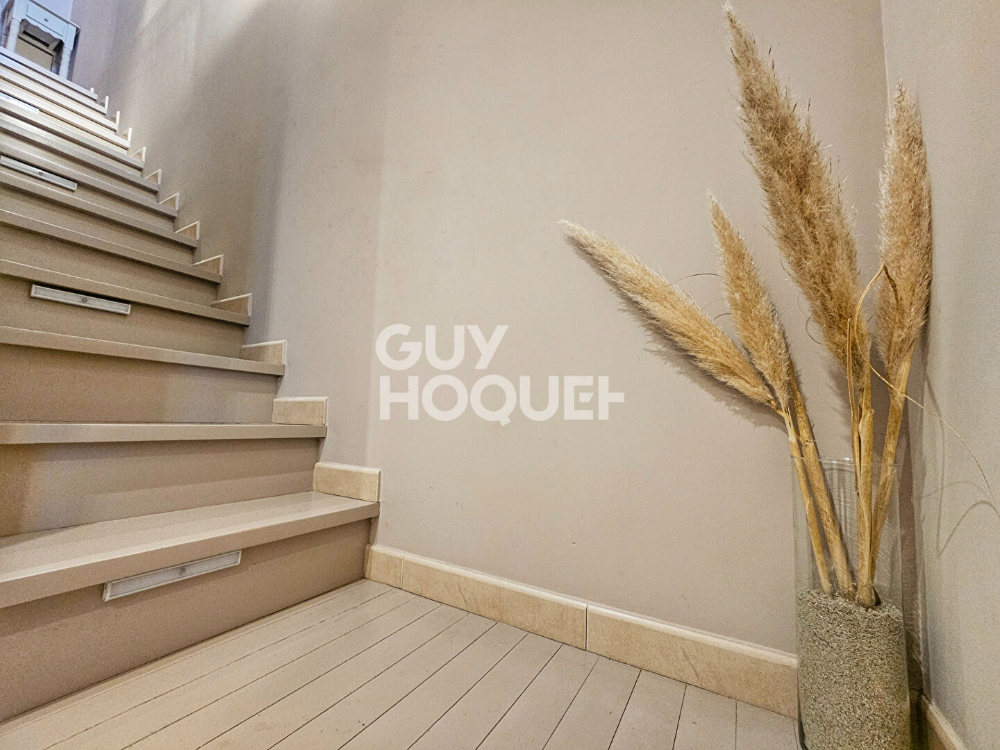 EXCLUSIVITÉ GUY HOQUET - Villa 3 chambres avec véranda et garage à Pépieux