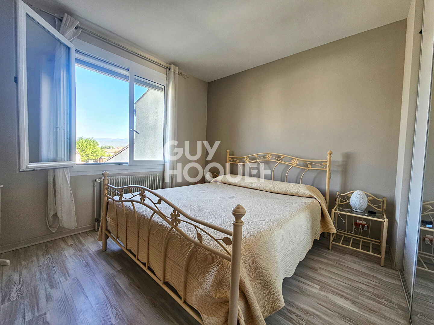 EXCLUSIVITÉ GUY HOQUET - Villa 3 chambres avec véranda et garage à Pépieux