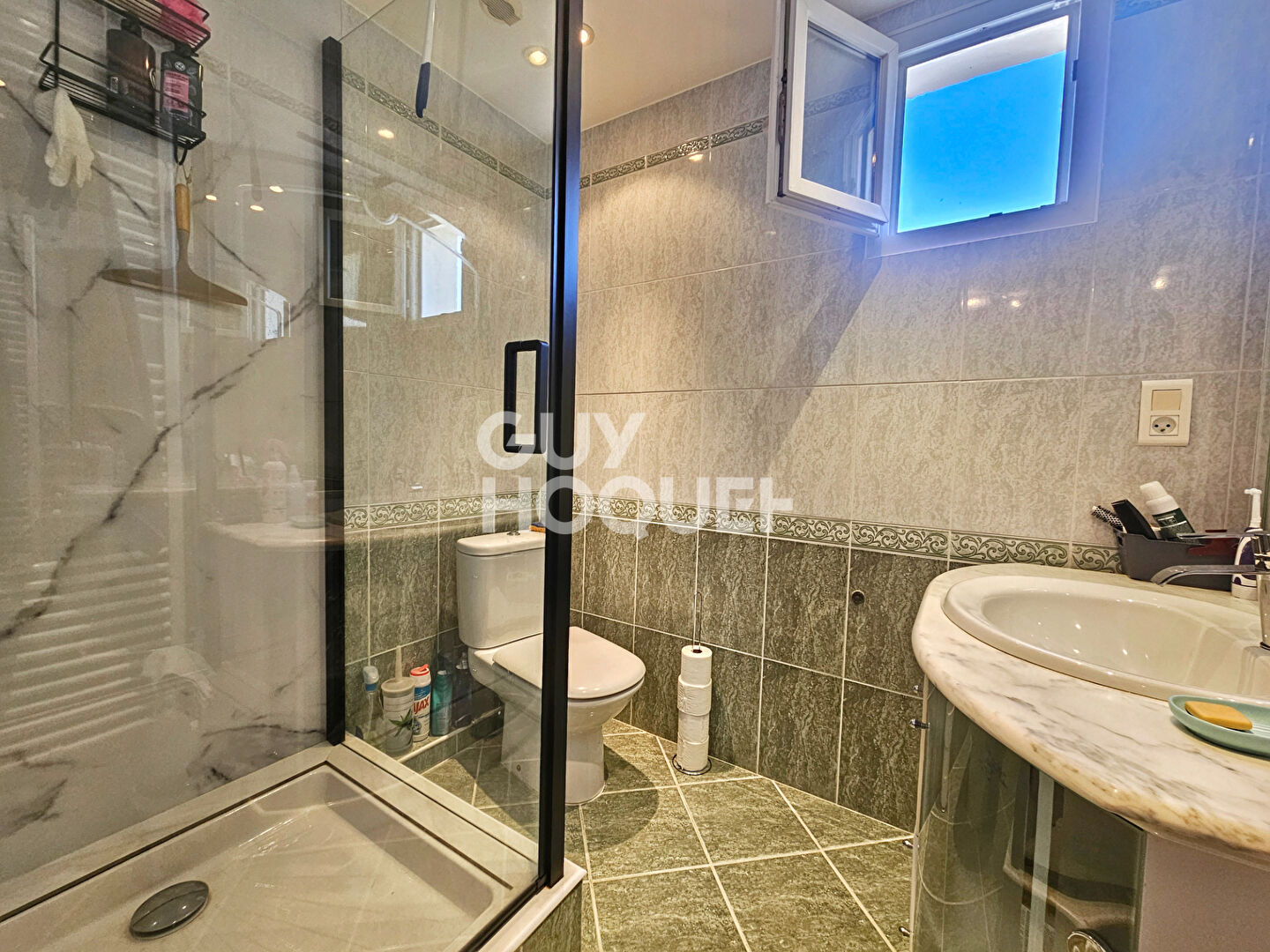 EXCLUSIVITÉ GUY HOQUET - Villa 3 chambres avec véranda et garage à Pépieux