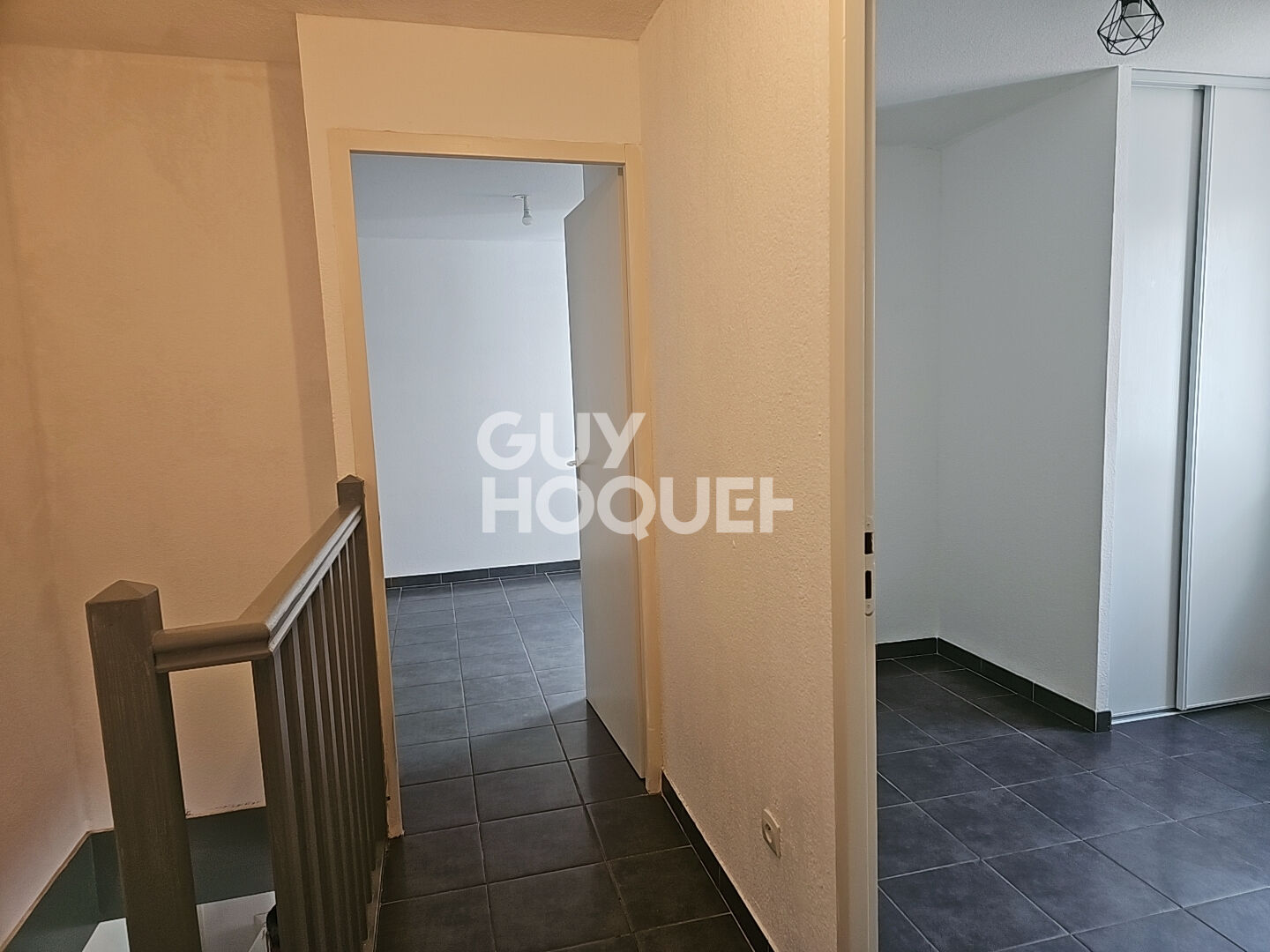 APPARTEMENT T4 DUPLEX 69m² - JARDIN 36m² -GARAGE et PARKING - PROCHE GARE