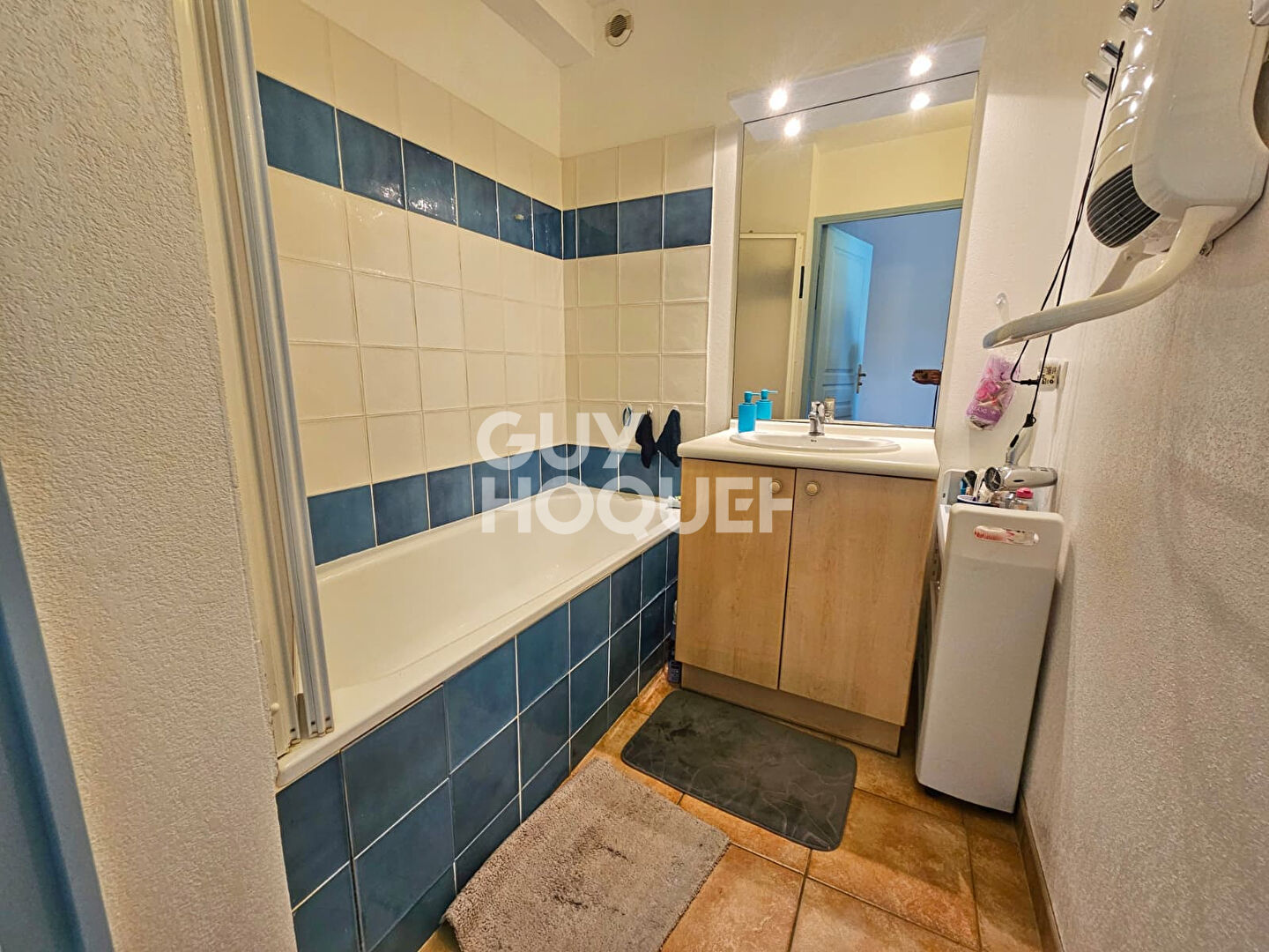 Villa T3 avec mezzanine, jardin, et parking. Résidence Port Minervois Homps.