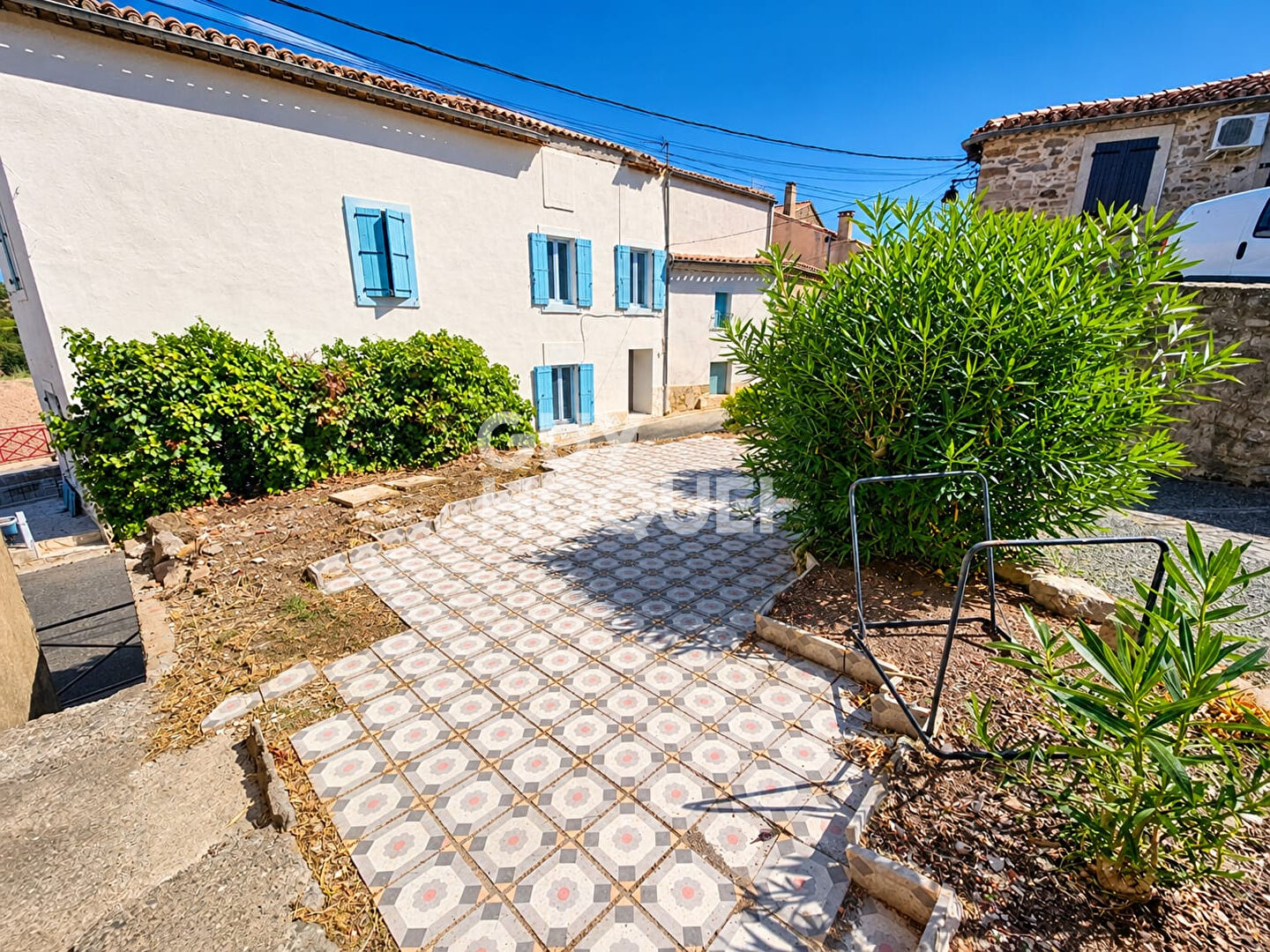 À LOUER - APPARTEMENT STYLE LOFT À BEAUFORT - 450 /MOIS