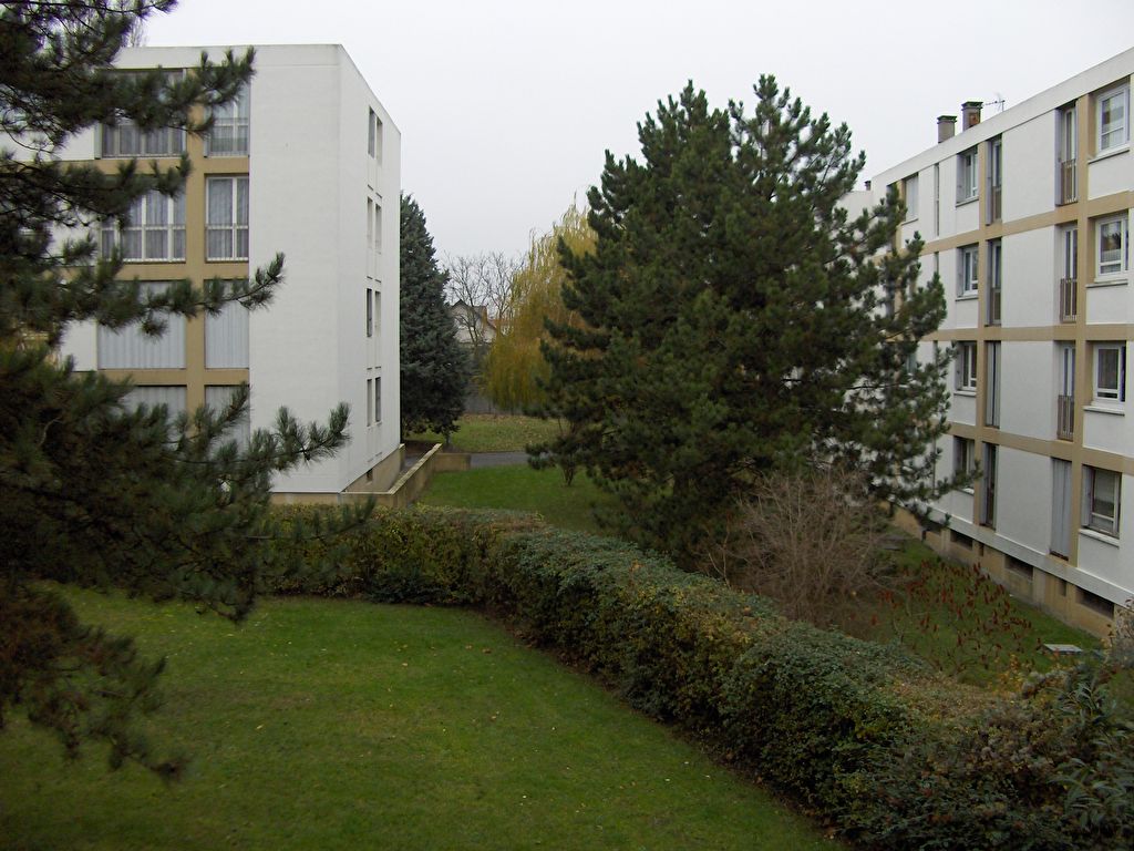 NEUILLY PLAISANCE