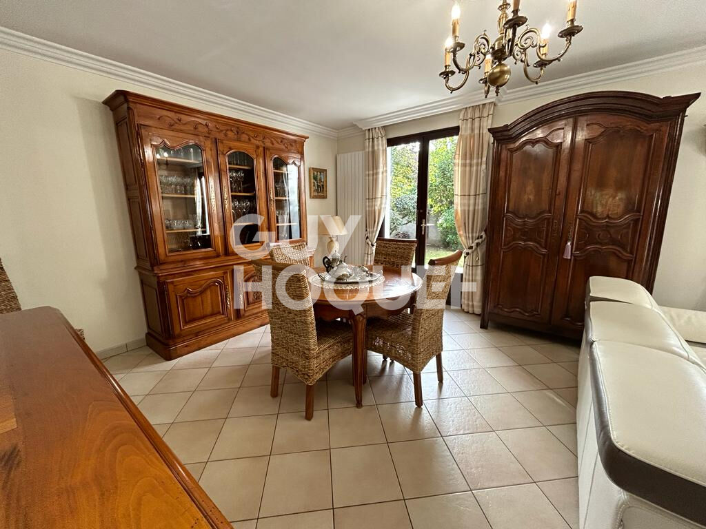 Maison  8 pièce(s) 176 m2