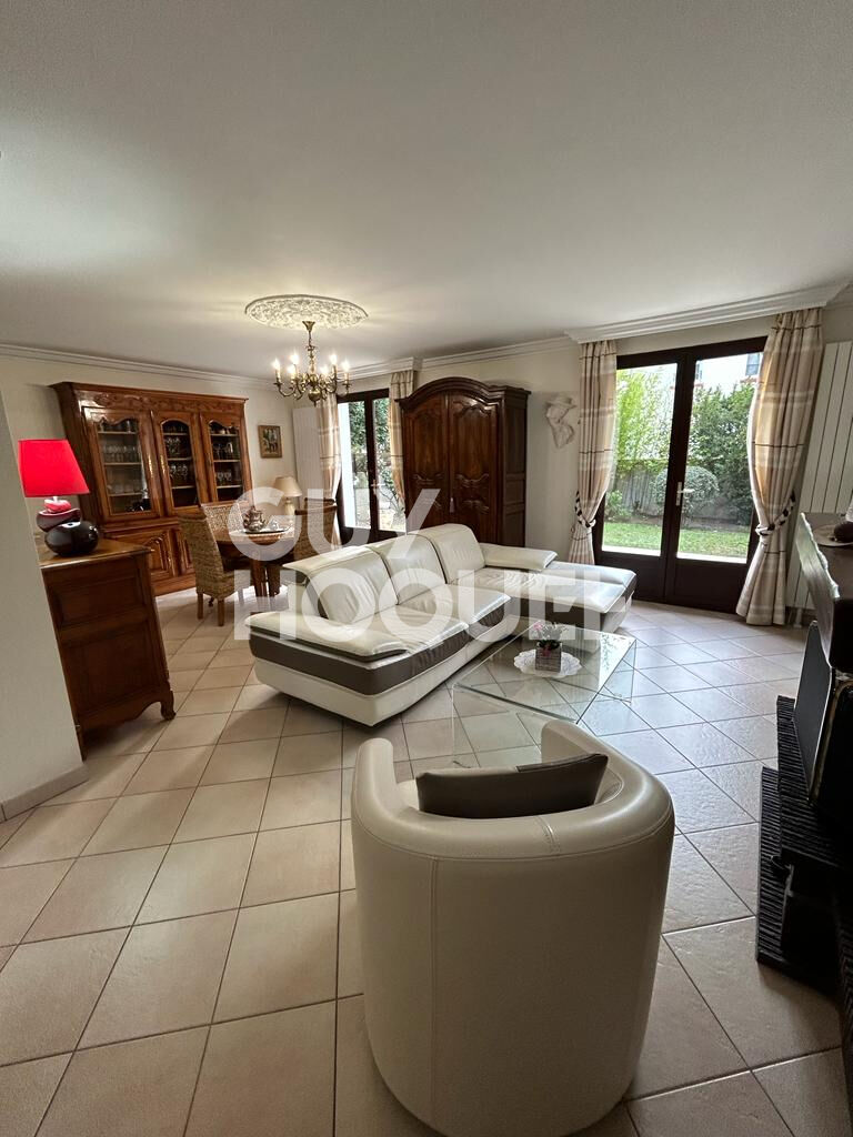 Maison  8 pièce(s) 176 m2