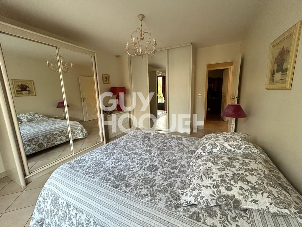 Maison  8 pièce(s) 176 m2