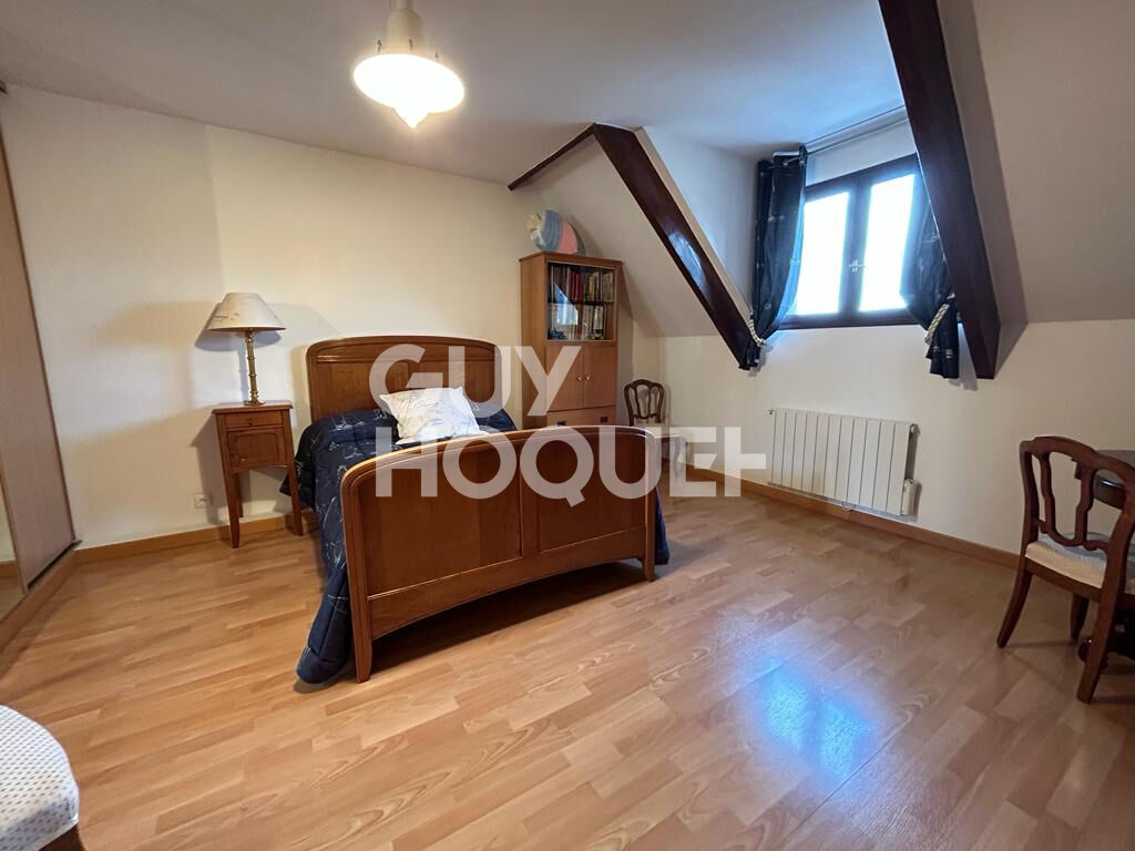 Maison  8 pièce(s) 176 m2