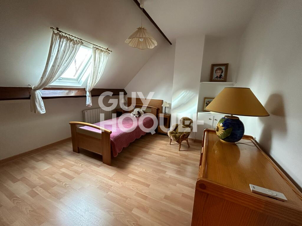 Maison  8 pièce(s) 176 m2