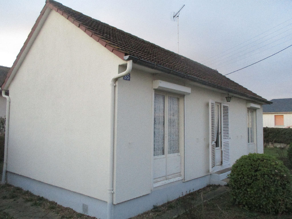 RARE  PETITE MAISON ARTENAY 1 CHAMBRE GARAGE
