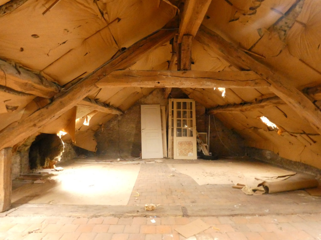 MAISON DE VILLE CENTRE BOURG NEUVILLE AUX BOIS