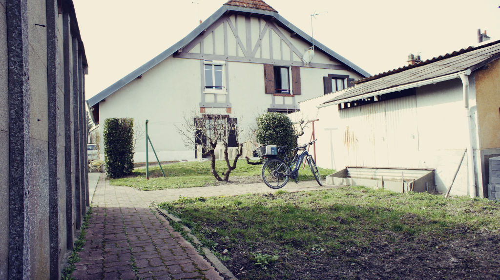 Maison Orléans EST - 4 pièce(s) - 90 m2