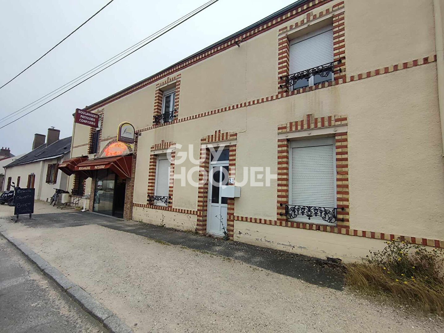 MURS DE COMMERCES + HABITATION Saint Lye La Foret