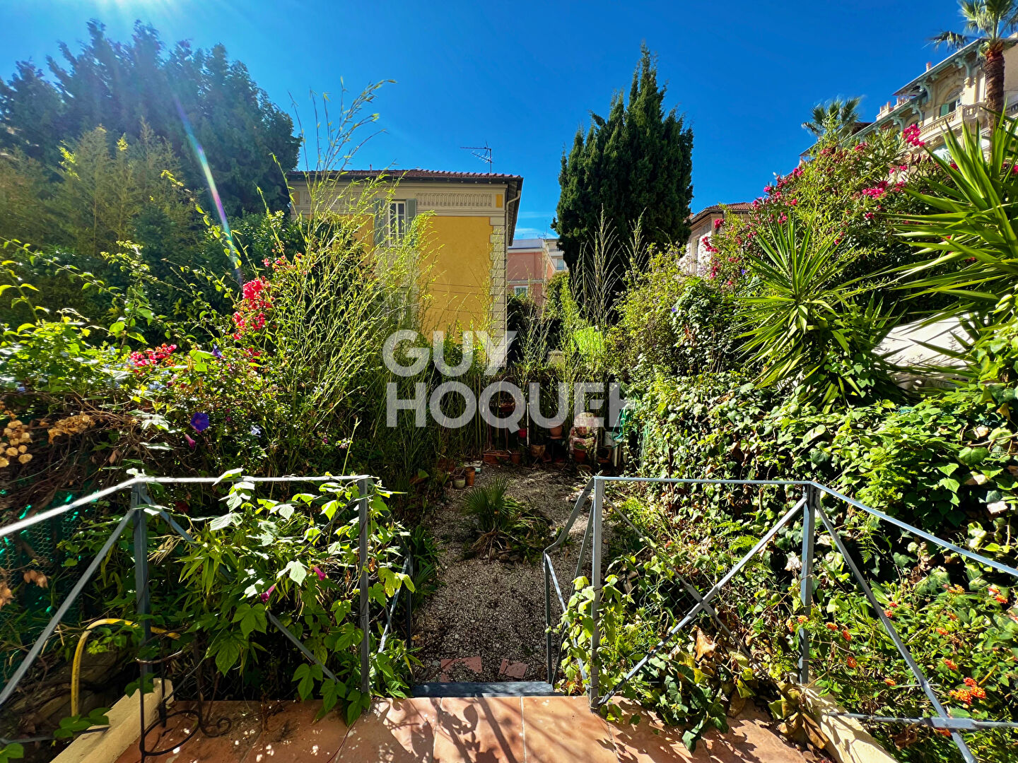 NICE : appartement F3 (65 m²) avec jardin