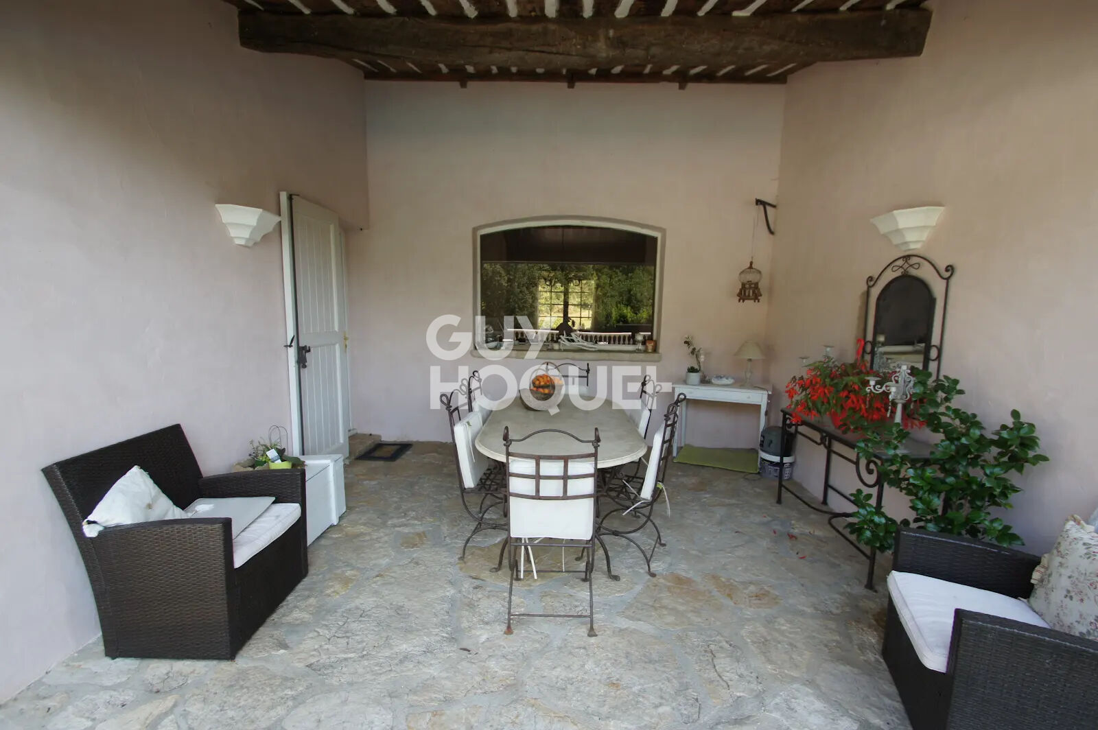 Villa familiale avec piscine ? Vence ? 201 m² sur 3000 m² de terrain arboré