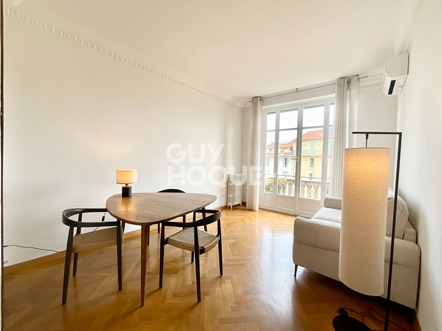 À louer : Appartement  3 pièces à NICE - Carré d'or