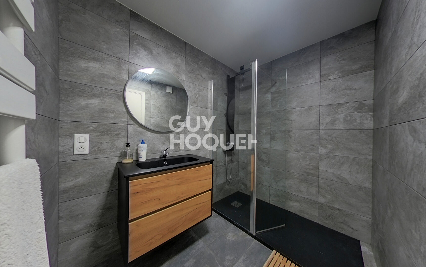 Appartement 3 pièces dans le quartier des Fleurs à Nice,