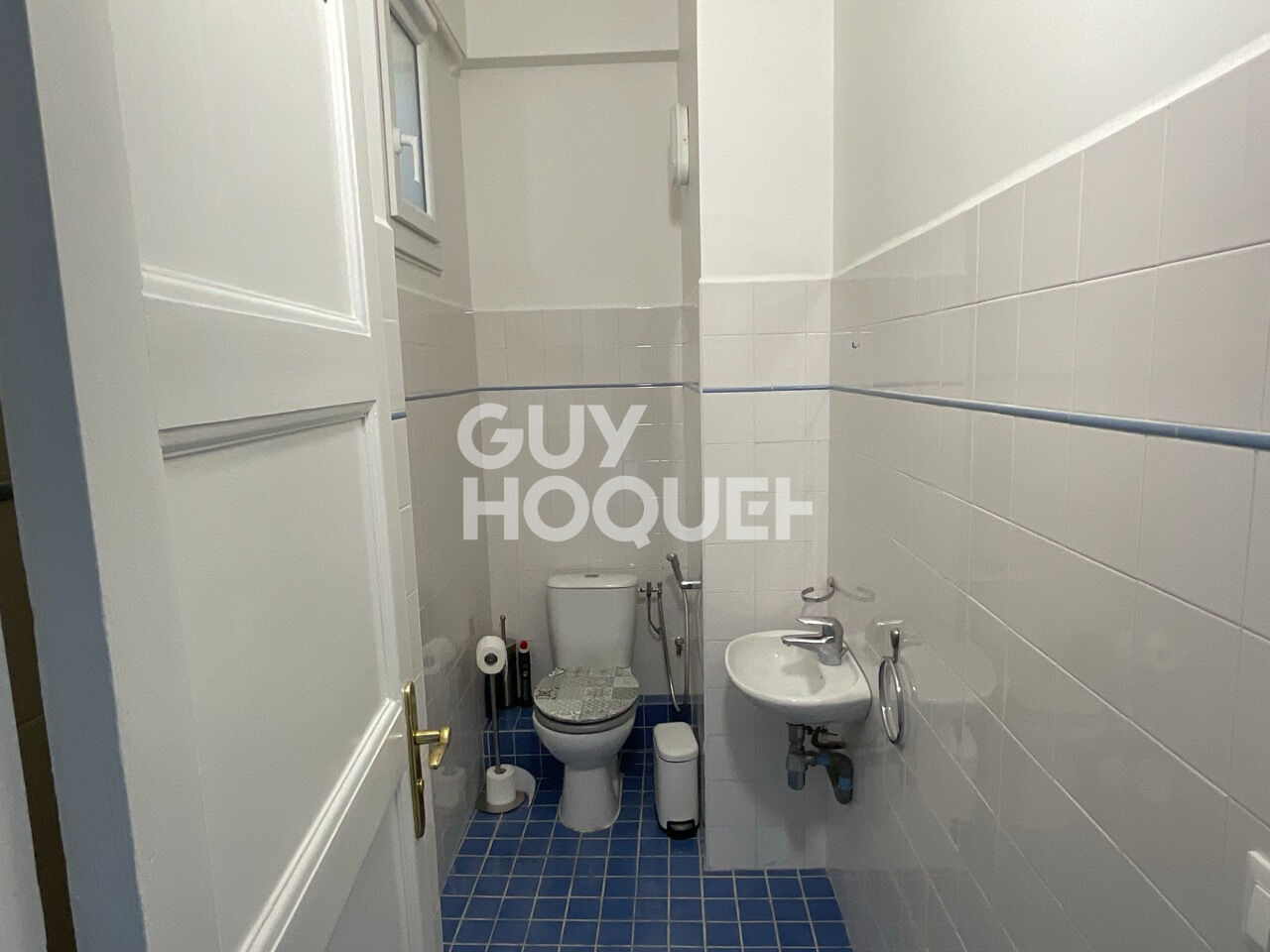 NICE CENTRE - 3 PIÈCES DE BELLE SURFACE, ÉTAGE ÉLEVÉ, ASCENSEUR, BALCON, GARAGE EN OPTION