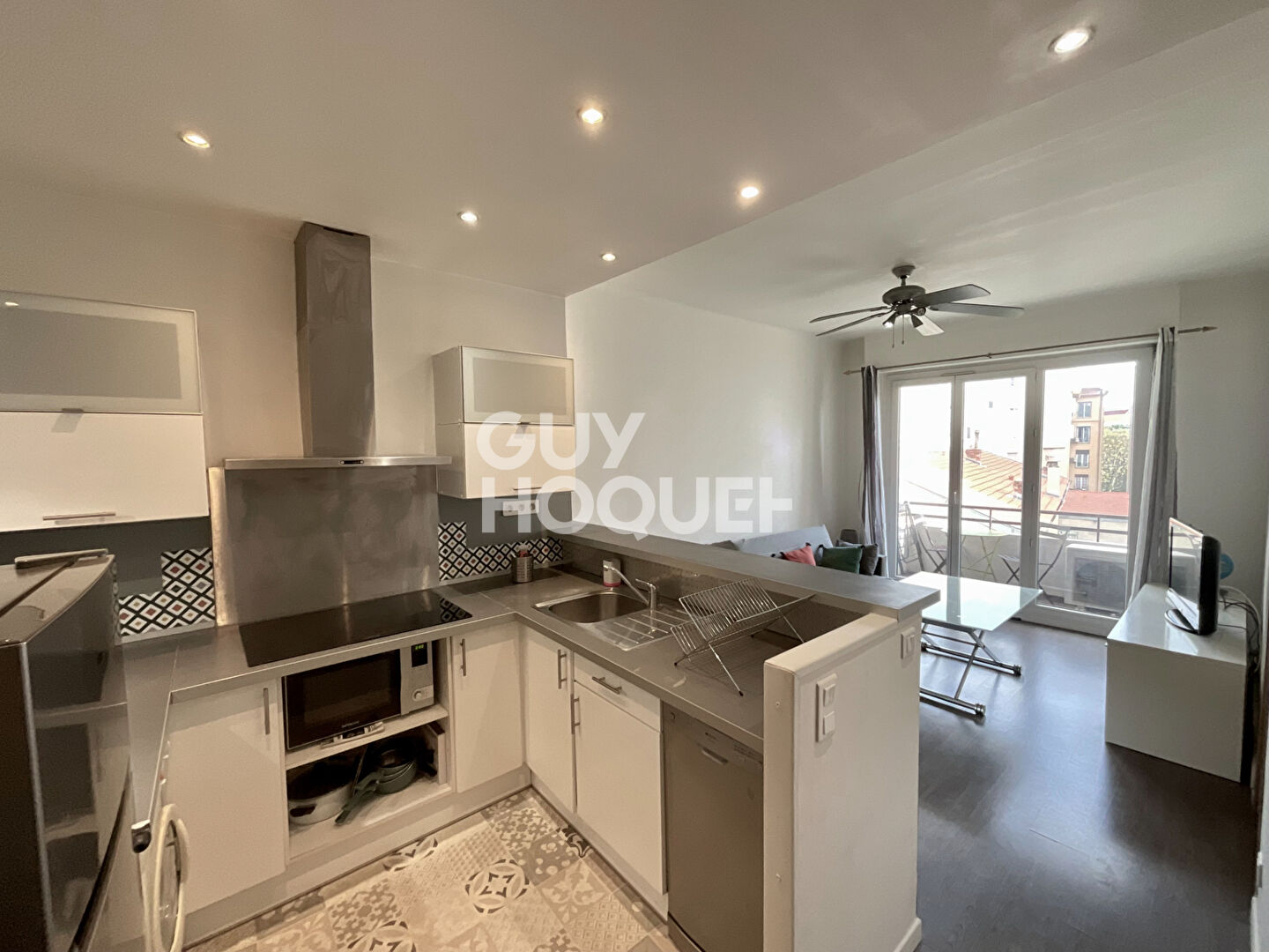 À LOUER ? 3 PIÈCES ? PARC IMPÉRIAL  NICE ? BALCON ? CLIMATISATION