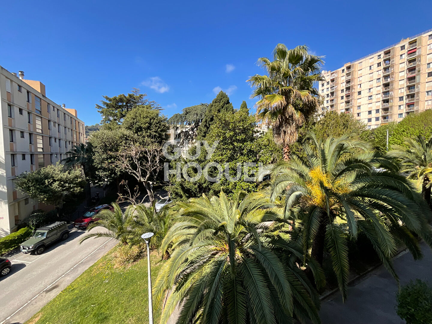 INVESTISSEMENT : LOT DE 2 APPARTEMENTS NICE FALICON