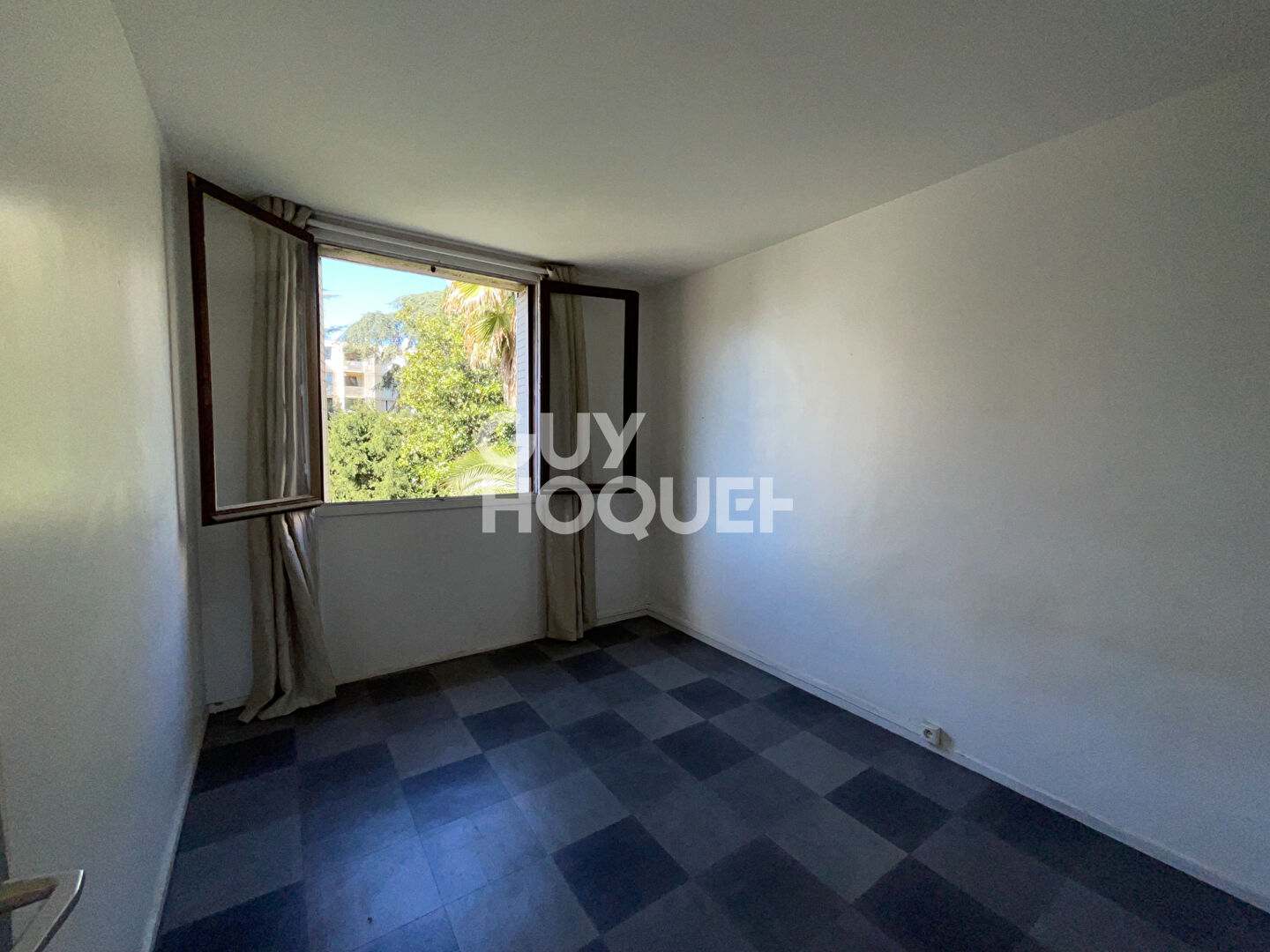 INVESTISSEMENT : LOT DE 2 APPARTEMENTS NICE FALICON