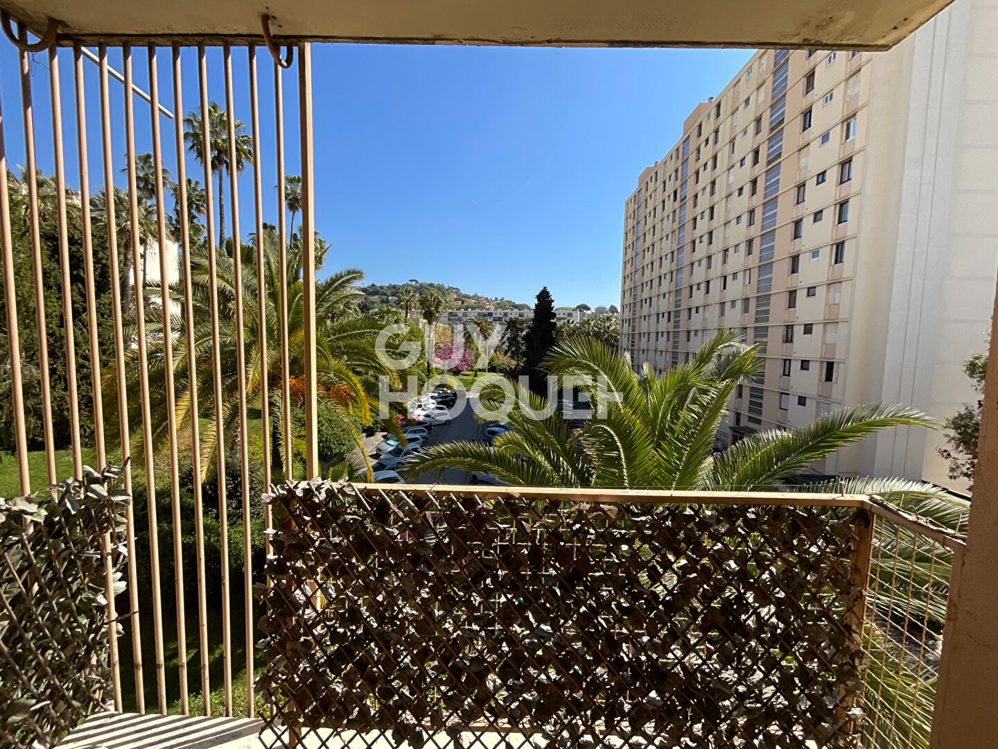INVESTISSEMENT : LOT DE 2 APPARTEMENTS NICE FALICON